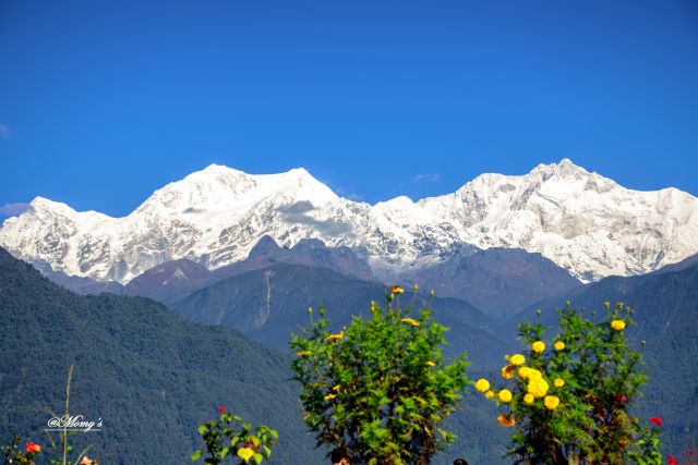 Kanchendzonga from Pelling